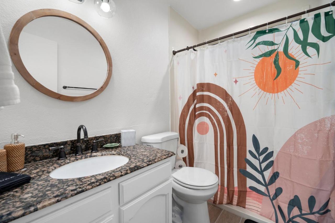 Large Pool With Diving Board, Remodeled 3Bdrm, Near State Farm Stdm And More! Peoria Eksteriør bilde